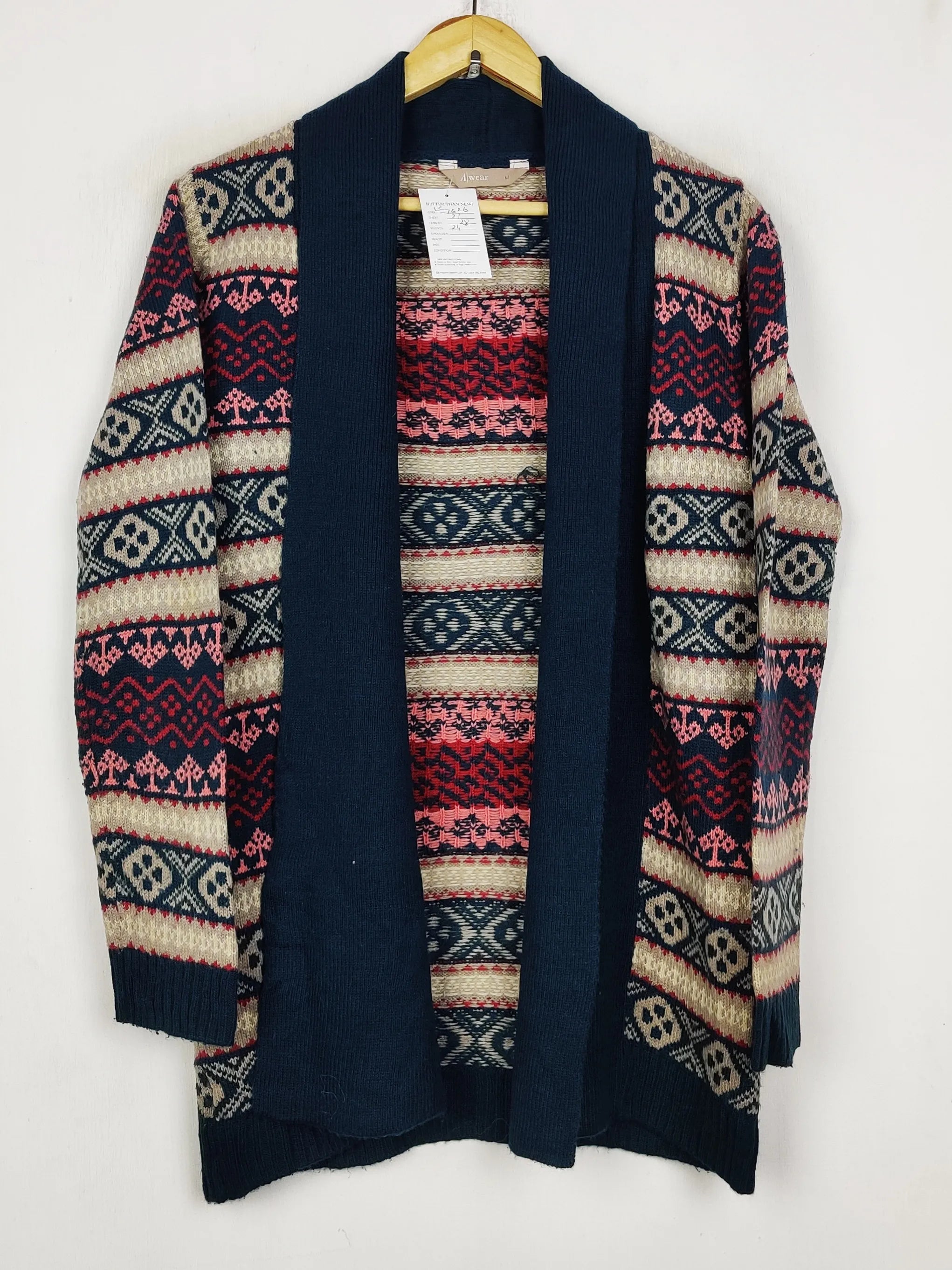 Buy online pre-used pre-loved 100% authentic & Original branded A Wear (LC-7626) available in Pakistan. Top international brands avilable.