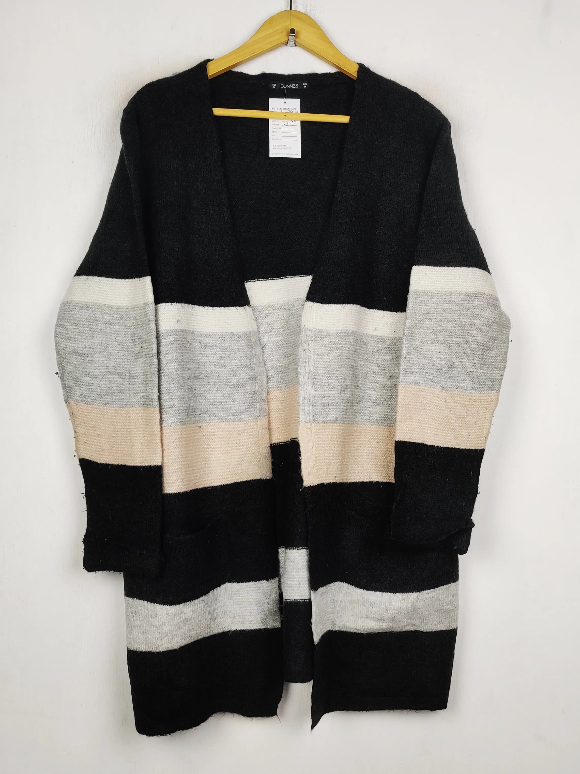 Buy online pre-used pre-loved 100% authentic & Original branded Dunnes Stores (LC-7658) available in Pakistan. Top international brands avilable.
