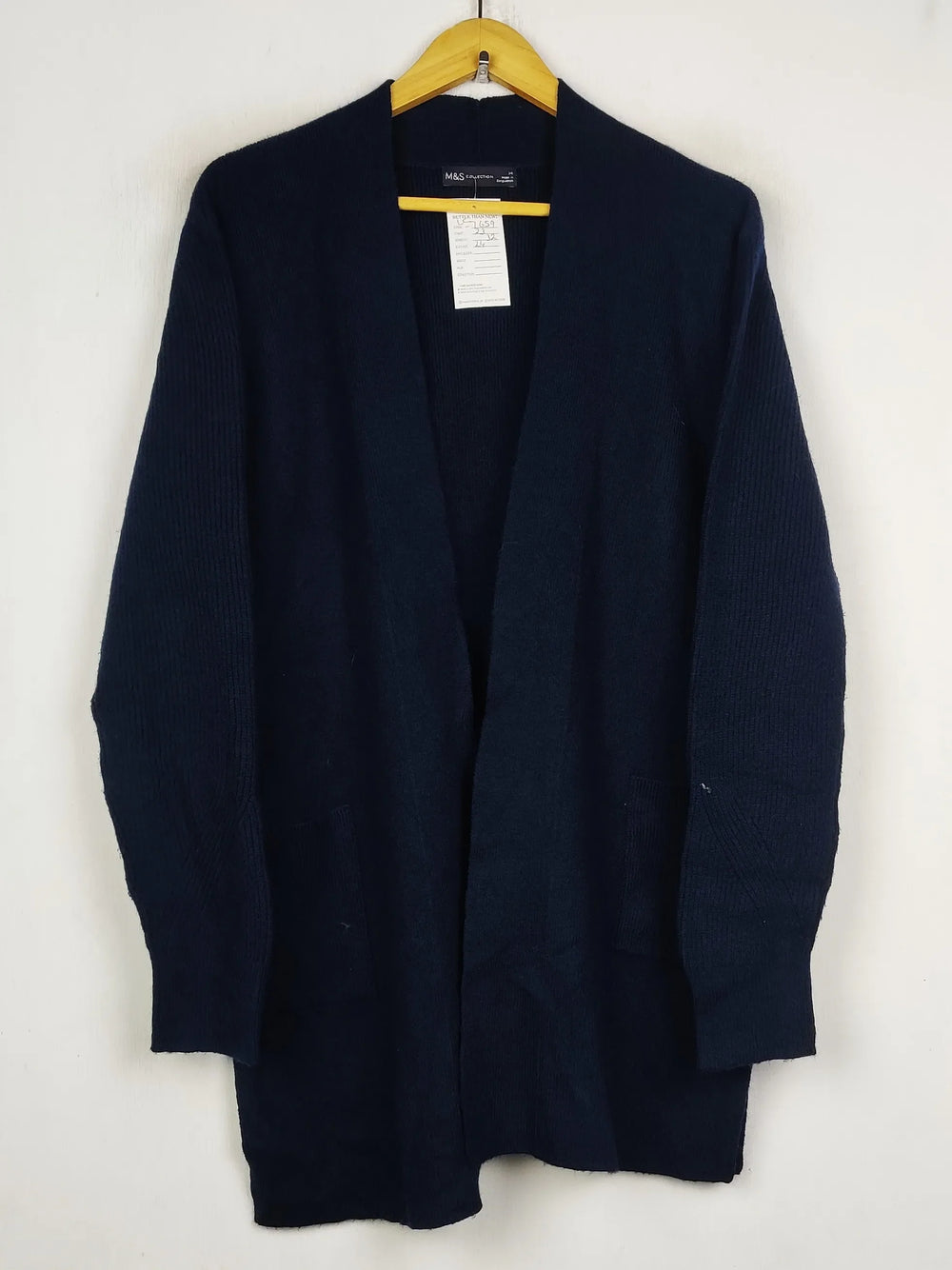 Buy online pre-used pre-loved 100% authentic & Original branded Marks & Spencer (LC-7659) available in Pakistan. Top international brands avilable.