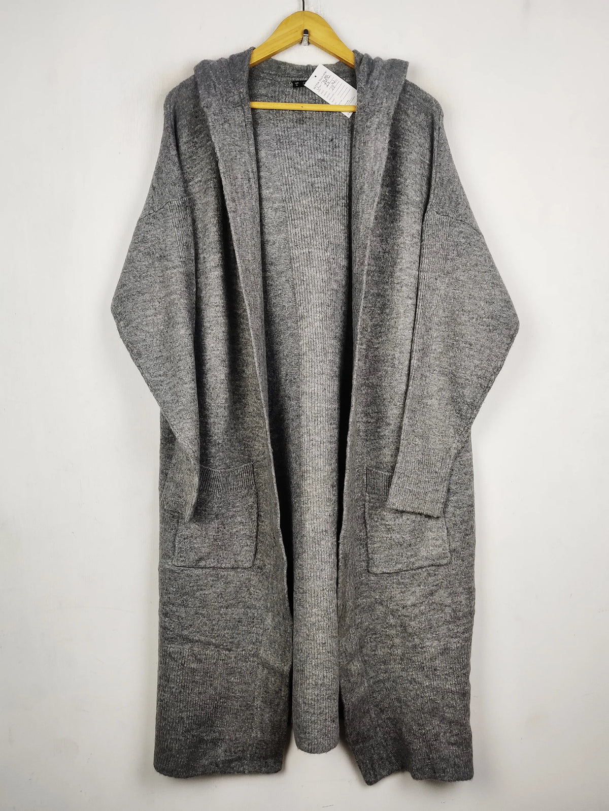 Buy online pre-used pre-loved 100% authentic & Original branded Dunnes Stores (LC-7688) available in Pakistan. Top international brands avilable.