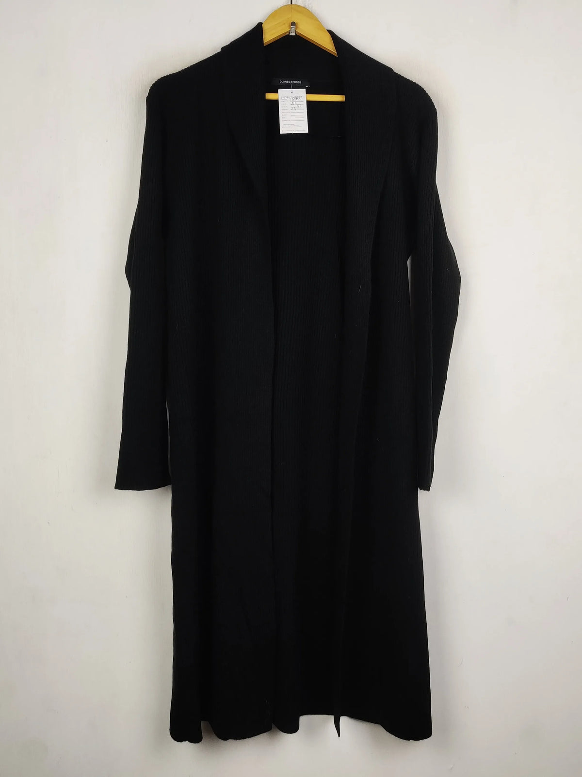 Buy online pre-used pre-loved 100% authentic & Original branded Dunnes Stores (LC-7690) available in Pakistan. Top international brands avilable.