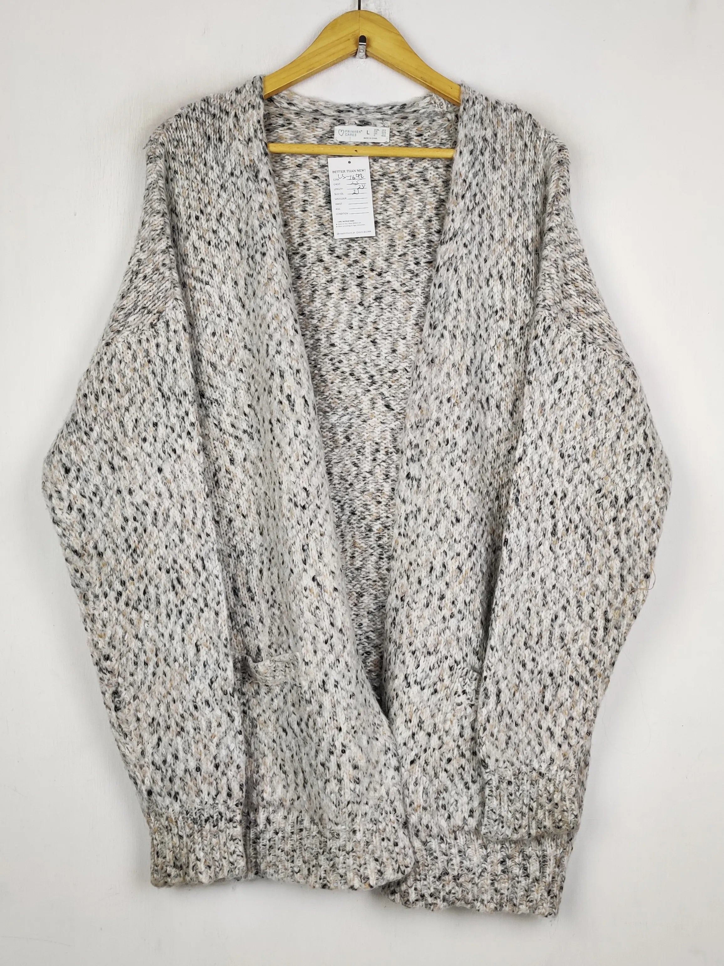 Buy online pre-used pre-loved 100% authentic & Original branded Primark (LC-7692) available in Pakistan. Top international brands avilable.