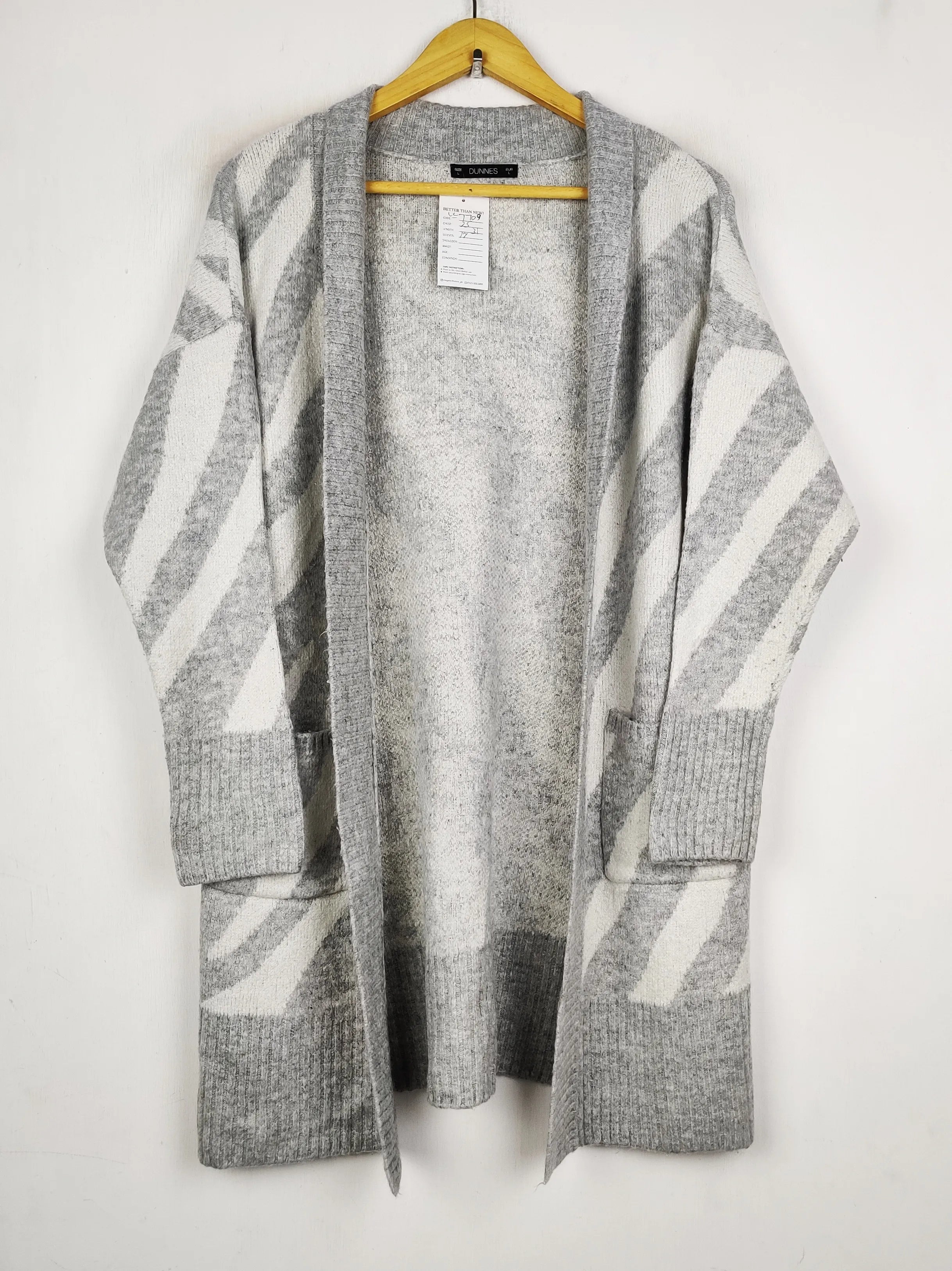 Buy online pre-used pre-loved 100% authentic & Original branded Dunnes Stores (LC-7709) available in Pakistan. Top international brands avilable.