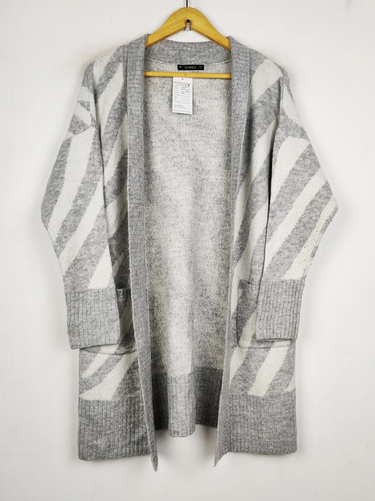 Buy online pre-used pre-loved 100% authentic & Original branded Dunnes Stores (LC-7709) available in Pakistan. Top international brands avilable.