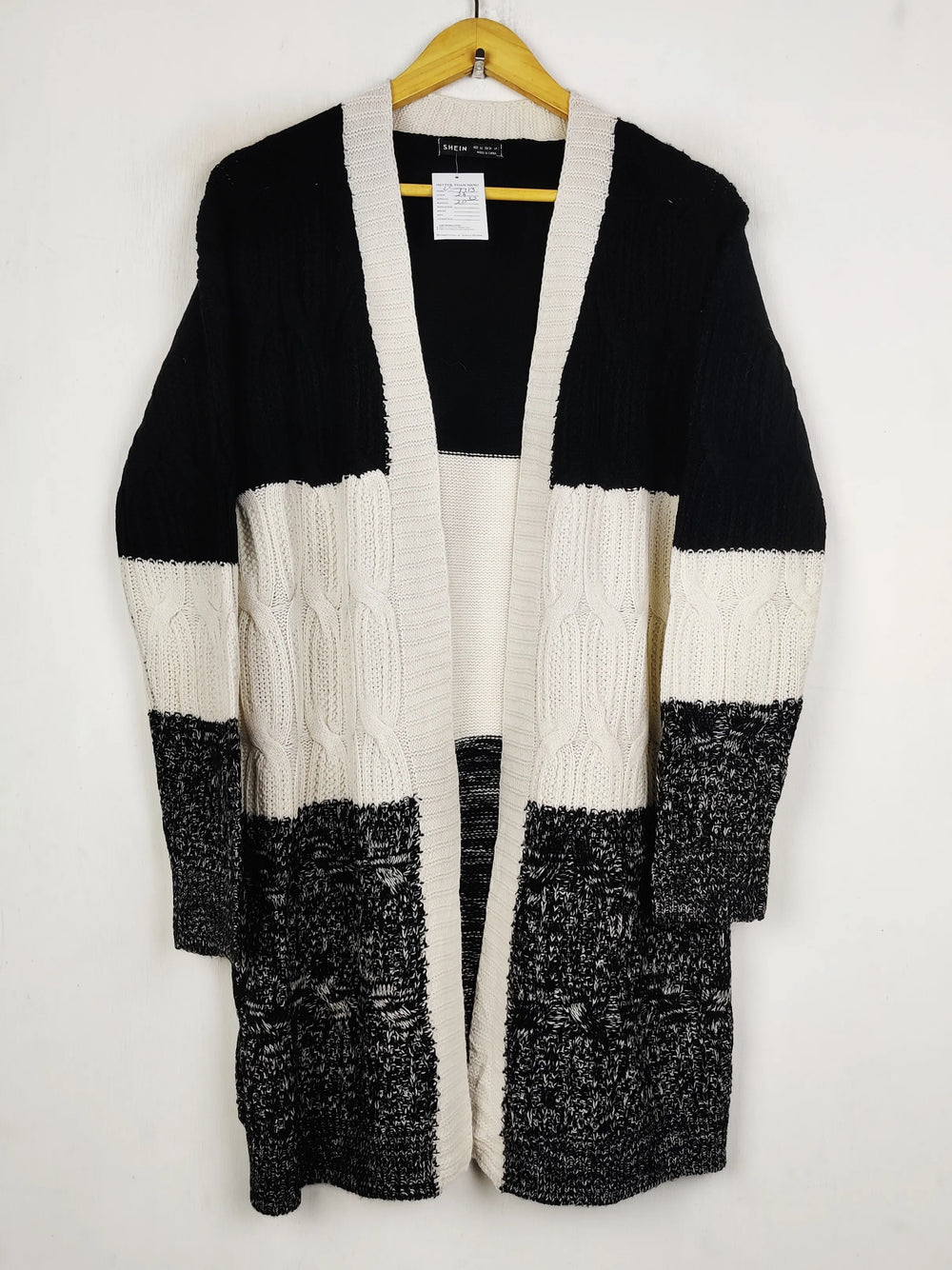 Buy online pre-used pre-loved 100% authentic & Original branded Shein (LC-7713) available in Pakistan. Top international brands avilable.