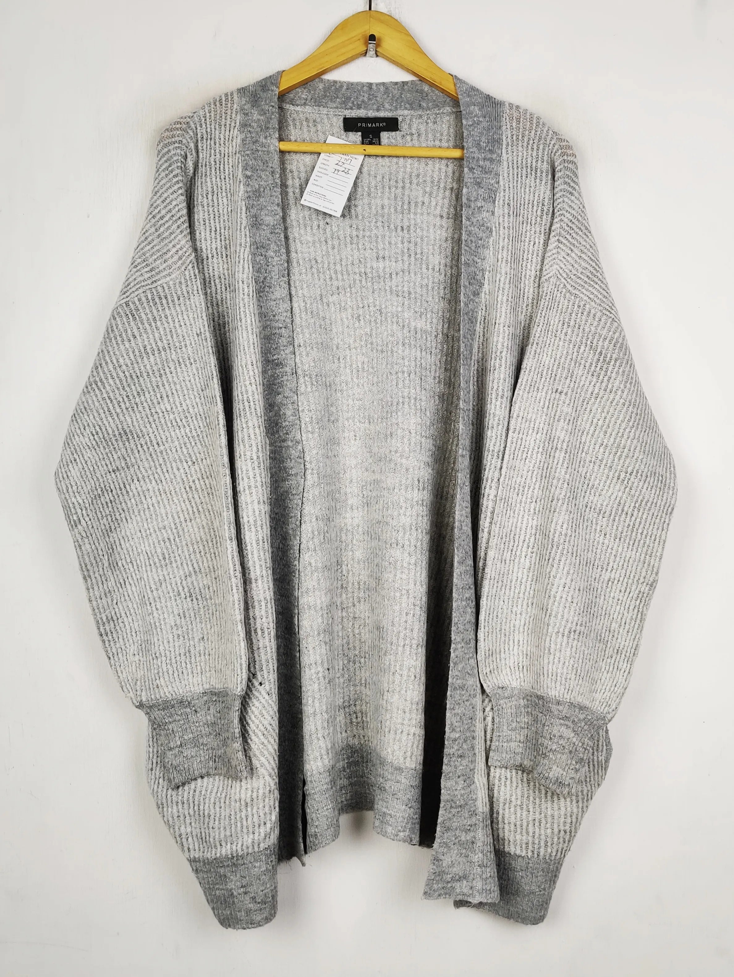 Buy online pre-used pre-loved 100% authentic & Original branded Primark (LC-7717) available in Pakistan. Top international brands avilable.