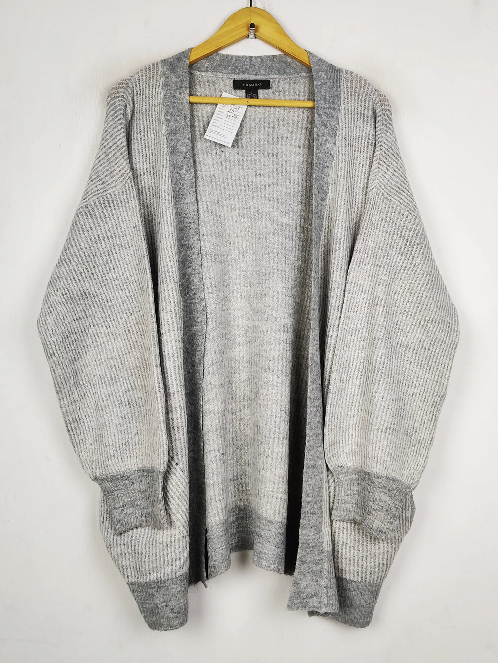 Buy online pre-used pre-loved 100% authentic & Original branded Primark (LC-7717) available in Pakistan. Top international brands avilable.