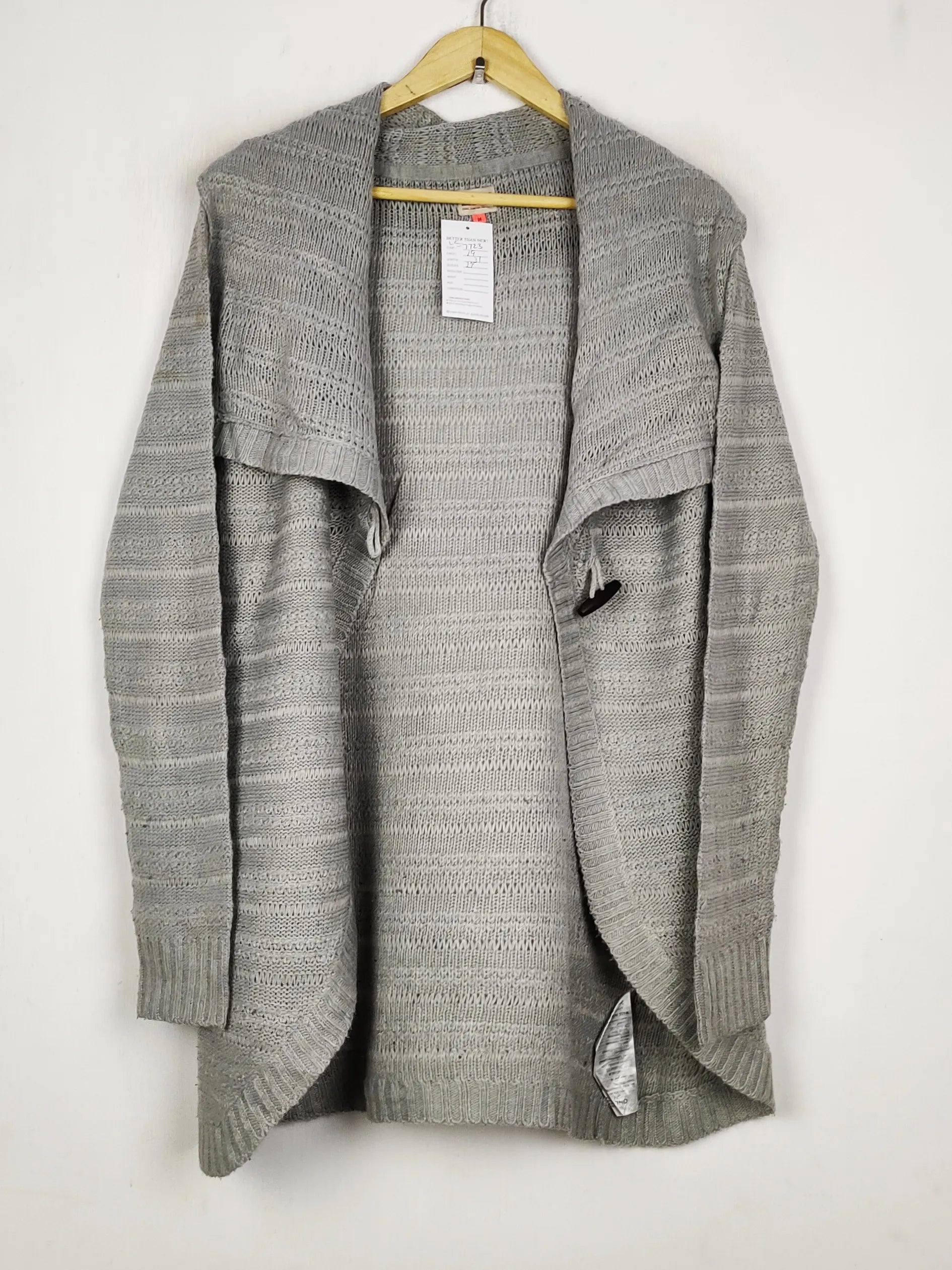Buy online pre-used pre-loved 100% authentic & Original branded Only (LC-7723) available in Pakistan. Top international brands avilable.