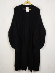 Buy online pre-used pre-loved 100% authentic & Original branded Unknown Brand (LC-7736) available in Pakistan. Top international brands avilable.