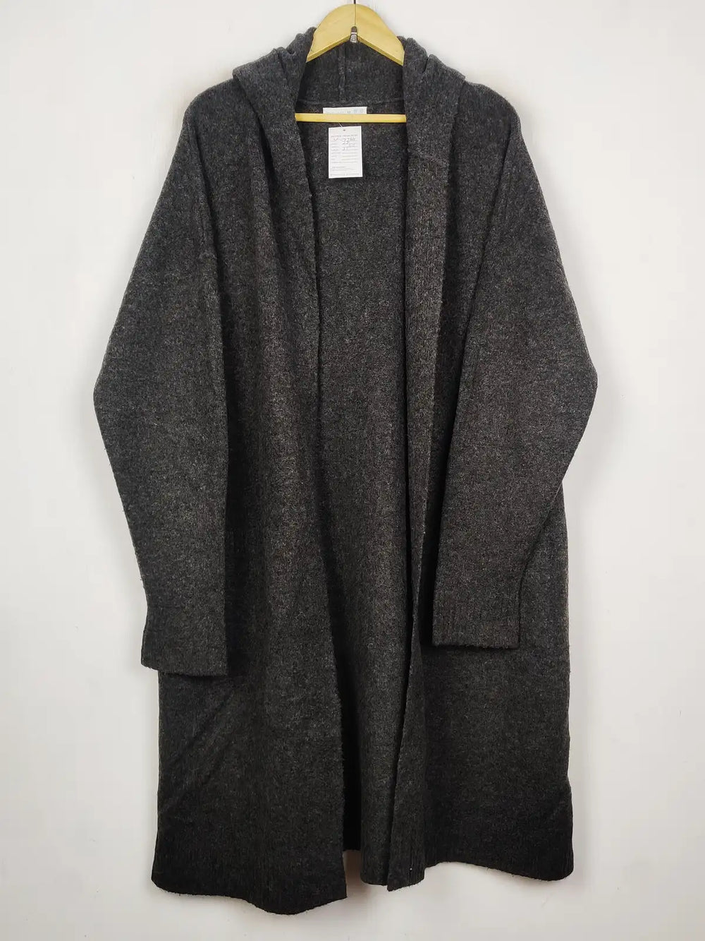 Buy online pre-used pre-loved 100% authentic & Original branded Primark (LC-7764) available in Pakistan. Top international brands avilable.