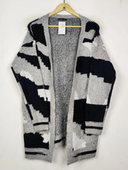 Buy online pre-used pre-loved 100% authentic & Original branded Shein (LC-7769) available in Pakistan. Top international brands avilable.