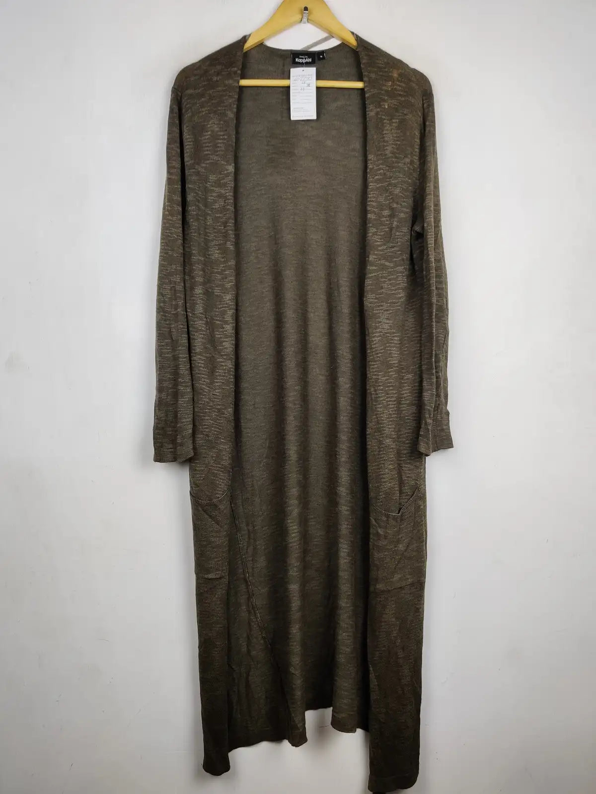 Buy online pre-used pre-loved 100% authentic & Original branded Kappahl (LC-7793) available in Pakistan. Top international brands avilable.