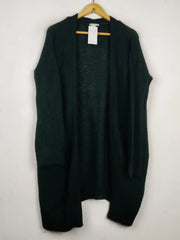 Buy online pre-used pre-loved 100% authentic & Original branded H&M (LC-7826) available in Pakistan. Top international brands avilable.