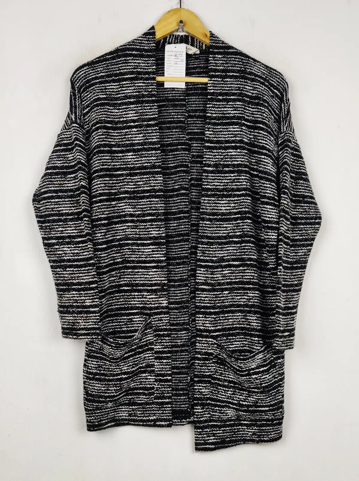 Buy online pre-used pre-loved 100% authentic & Original branded Miss Selfridge (LC-7839) available in Pakistan. Top international brands avilable.