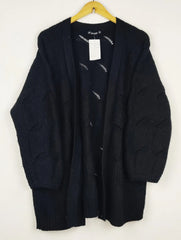 Buy online pre-used pre-loved 100% authentic & Original branded Dunnes Stores (LC-7848) available in Pakistan. Top international brands avilable.