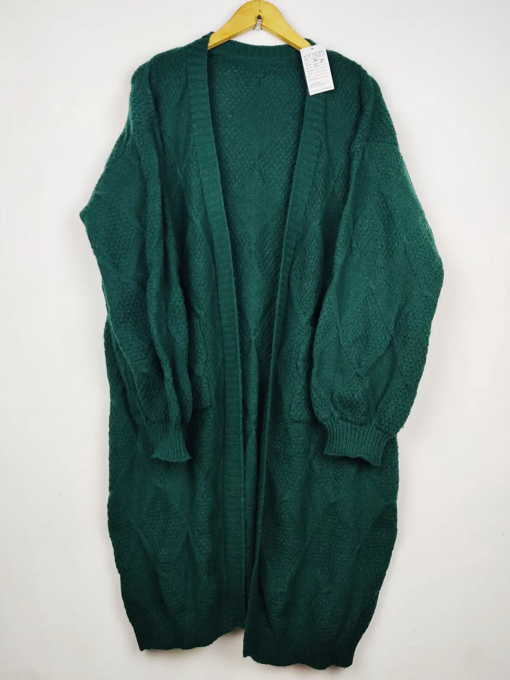 Buy online pre-used pre-loved 100% authentic & Original branded Shein (LC-7884) available in Pakistan. Top international brands avilable.
