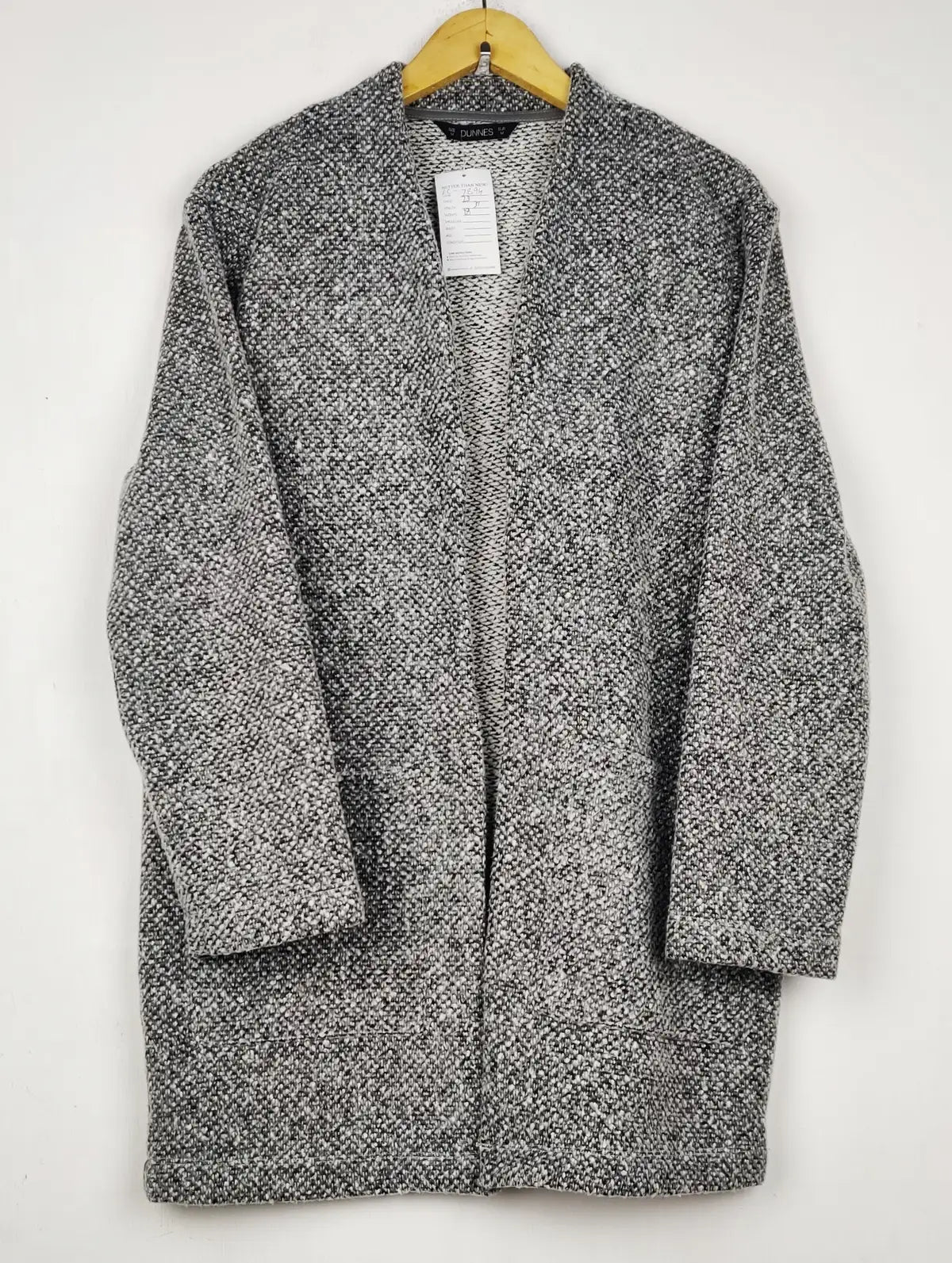Buy online pre-used pre-loved 100% authentic & Original branded Dunnes Stores (LC-7894) available in Pakistan. Top international brands avilable.