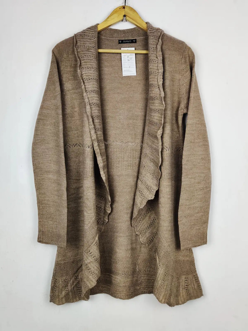 Buy online pre-used pre-loved 100% authentic & Original branded Dunnes Stores (LC-7956) available in Pakistan. Top international brands avilable.