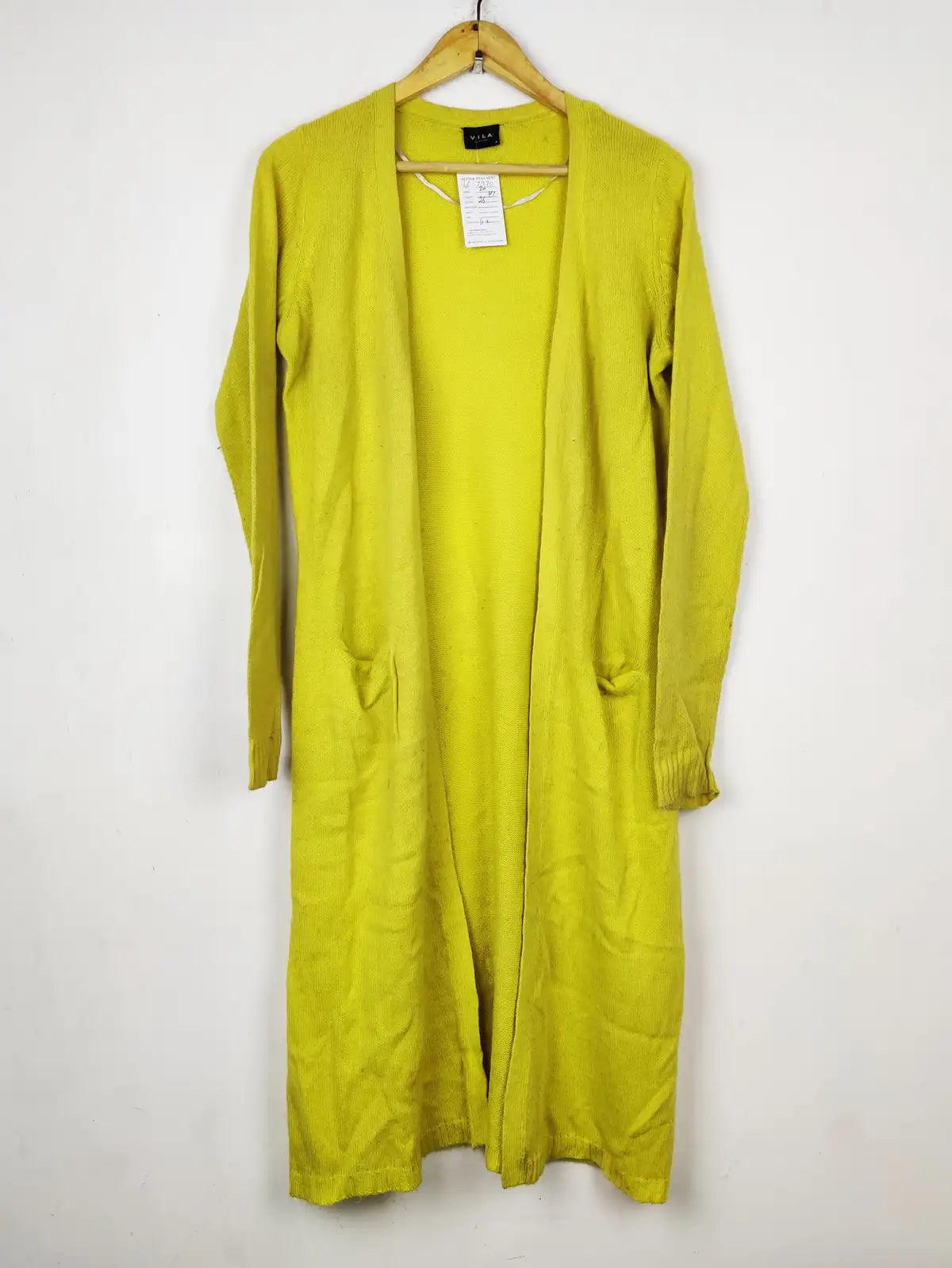 Buy online pre-used pre-loved 100% authentic & Original branded Vila (LC-7970) available in Pakistan. Top international brands avilable.