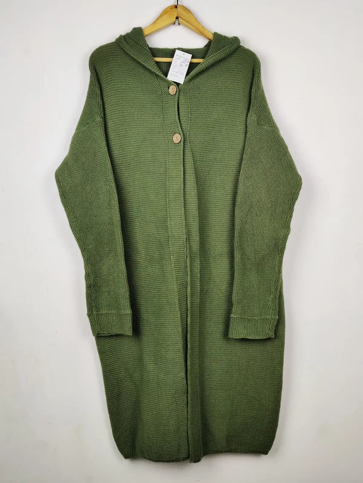 Buy online pre-used pre-loved 100% authentic & Original branded Unknown Brand (LC-7973) available in Pakistan. Top international brands avilable.
