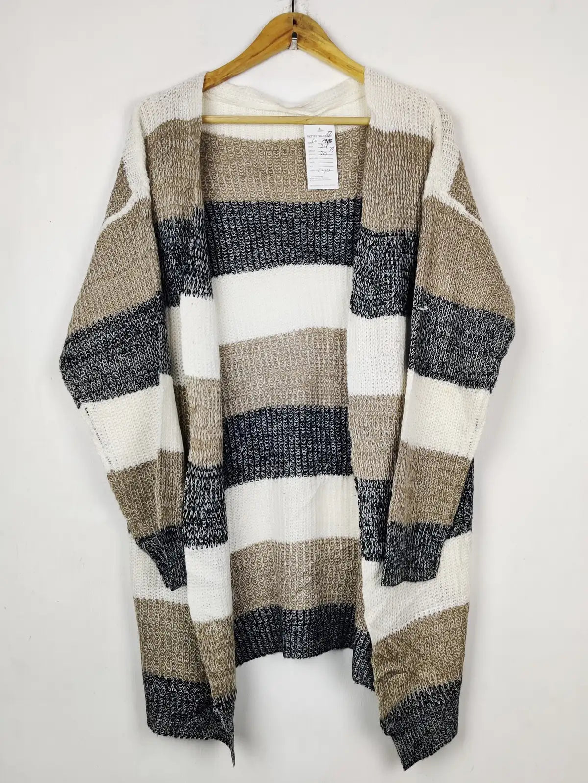 Buy online pre-used pre-loved 100% authentic & Original branded Shein (LC-7977) available in Pakistan. Top international brands avilable.