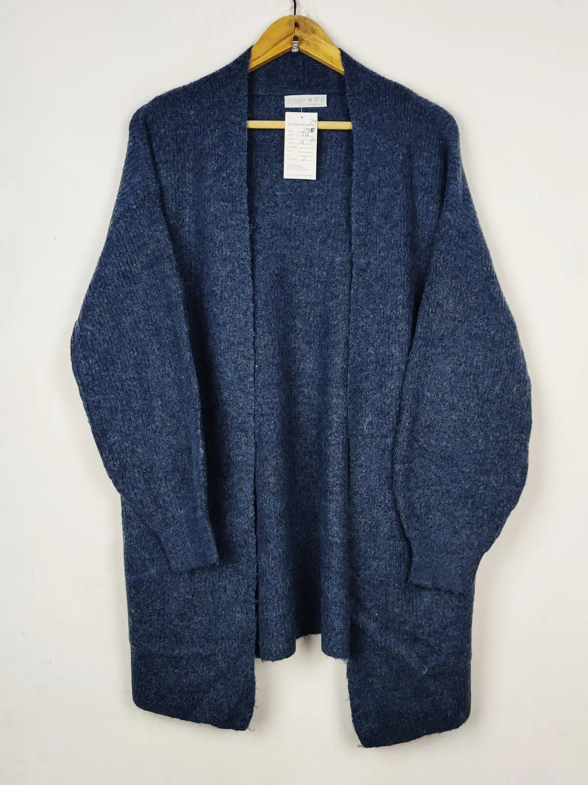 Buy online pre-used pre-loved 100% authentic & Original branded Primark (LC-7979) available in Pakistan. Top international brands avilable.