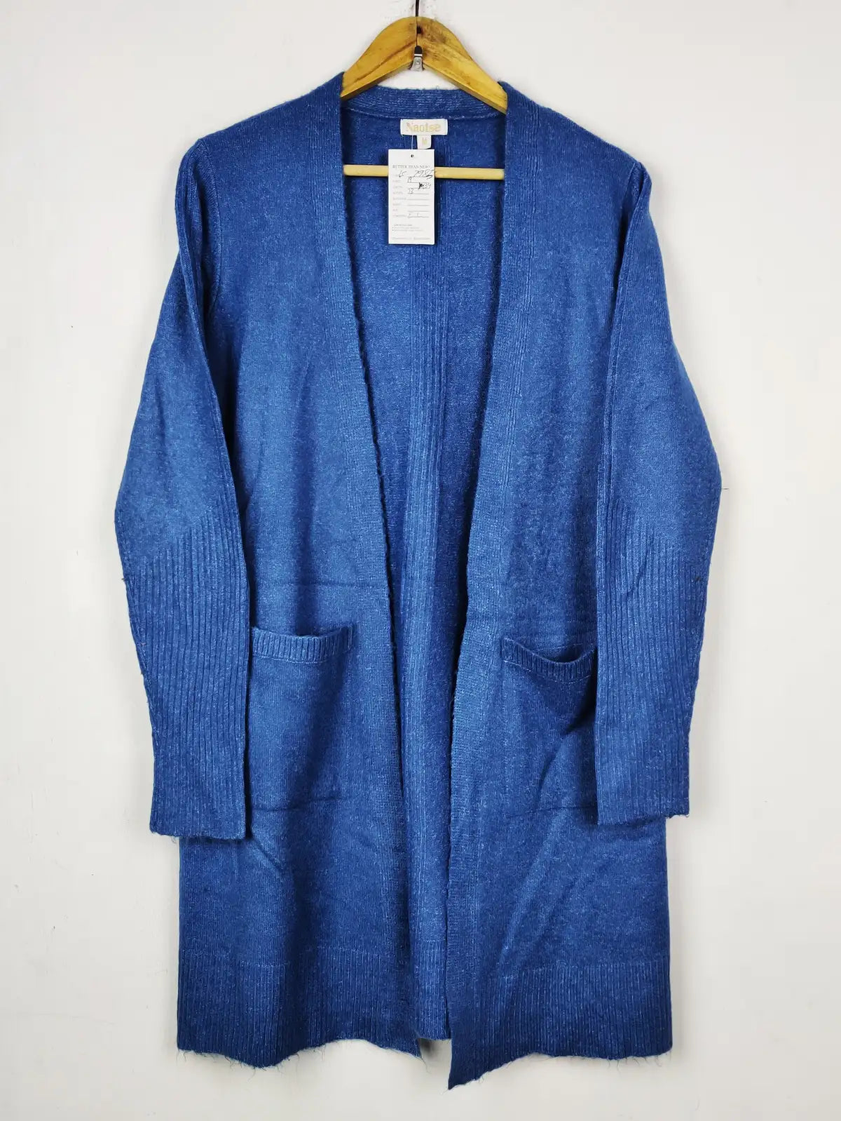 Buy online pre-used pre-loved 100% authentic & Original branded Naoise (LC-7983) available in Pakistan. Top international brands avilable.