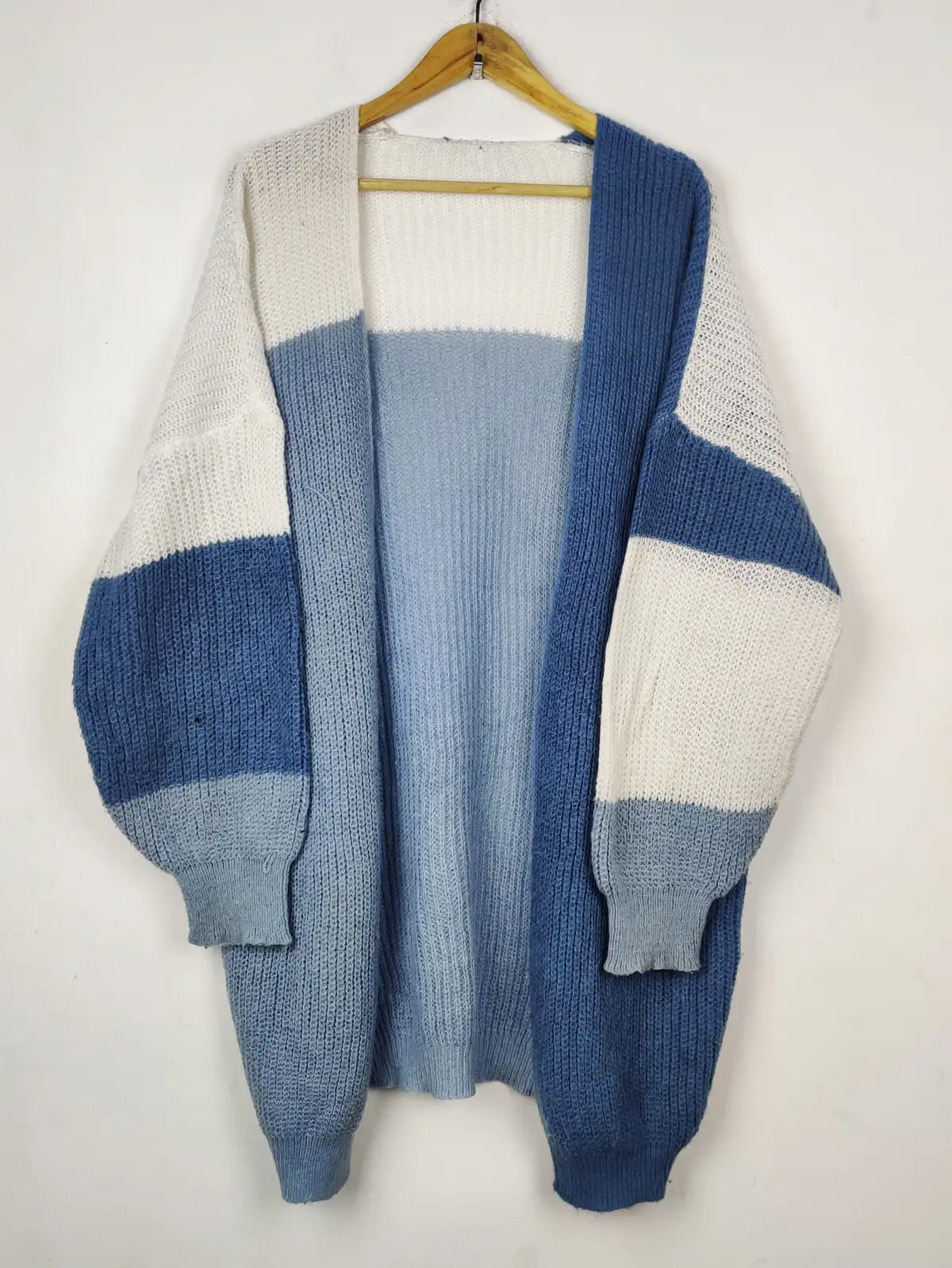 Buy online pre-used pre-loved 100% authentic & Original branded Shein (LC-7992) available in Pakistan. Top international brands avilable.