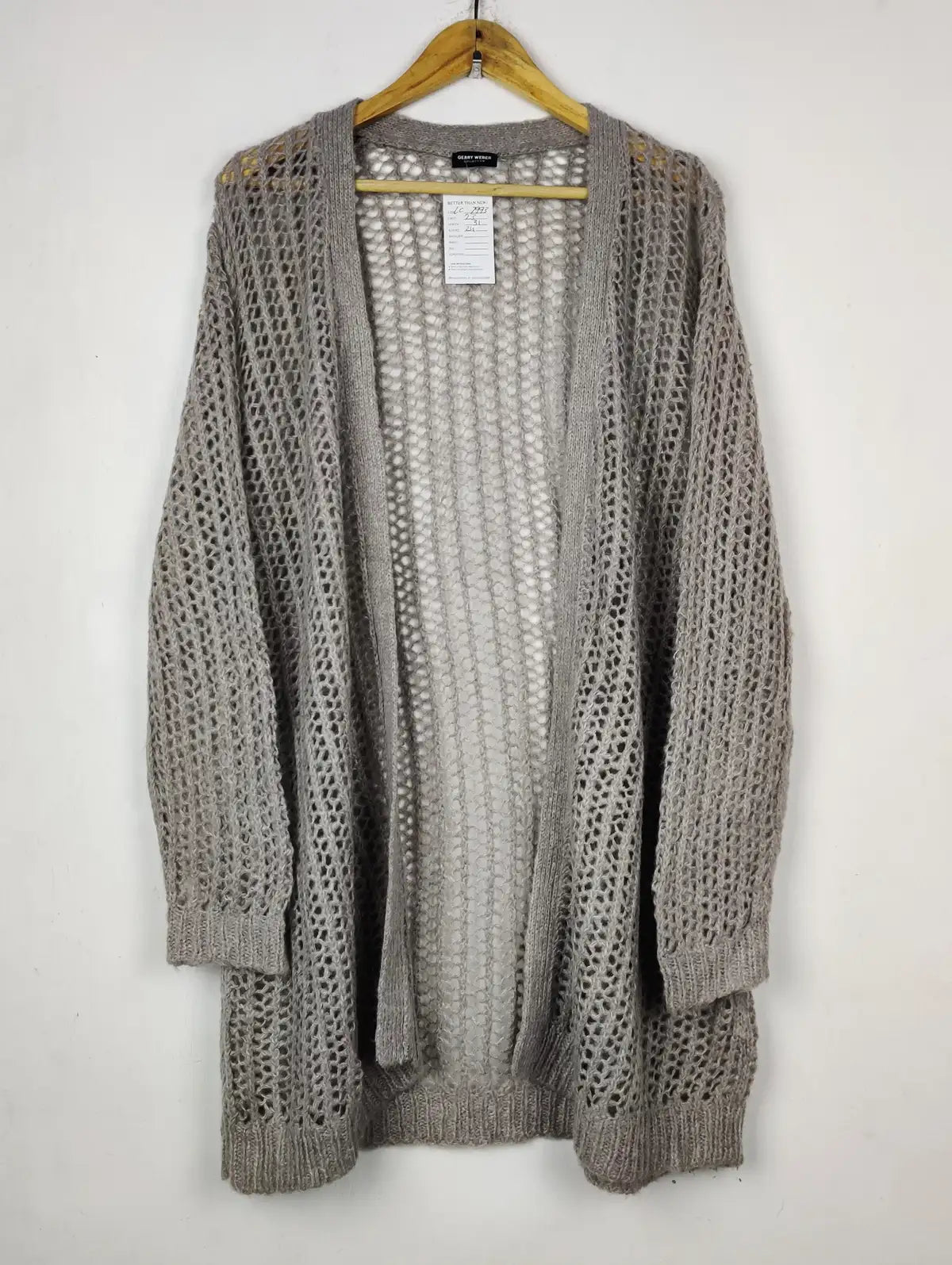 Buy online pre-used pre-loved 100% authentic & Original branded Gerry Weber (LC-7993) available in Pakistan. Top international brands avilable.