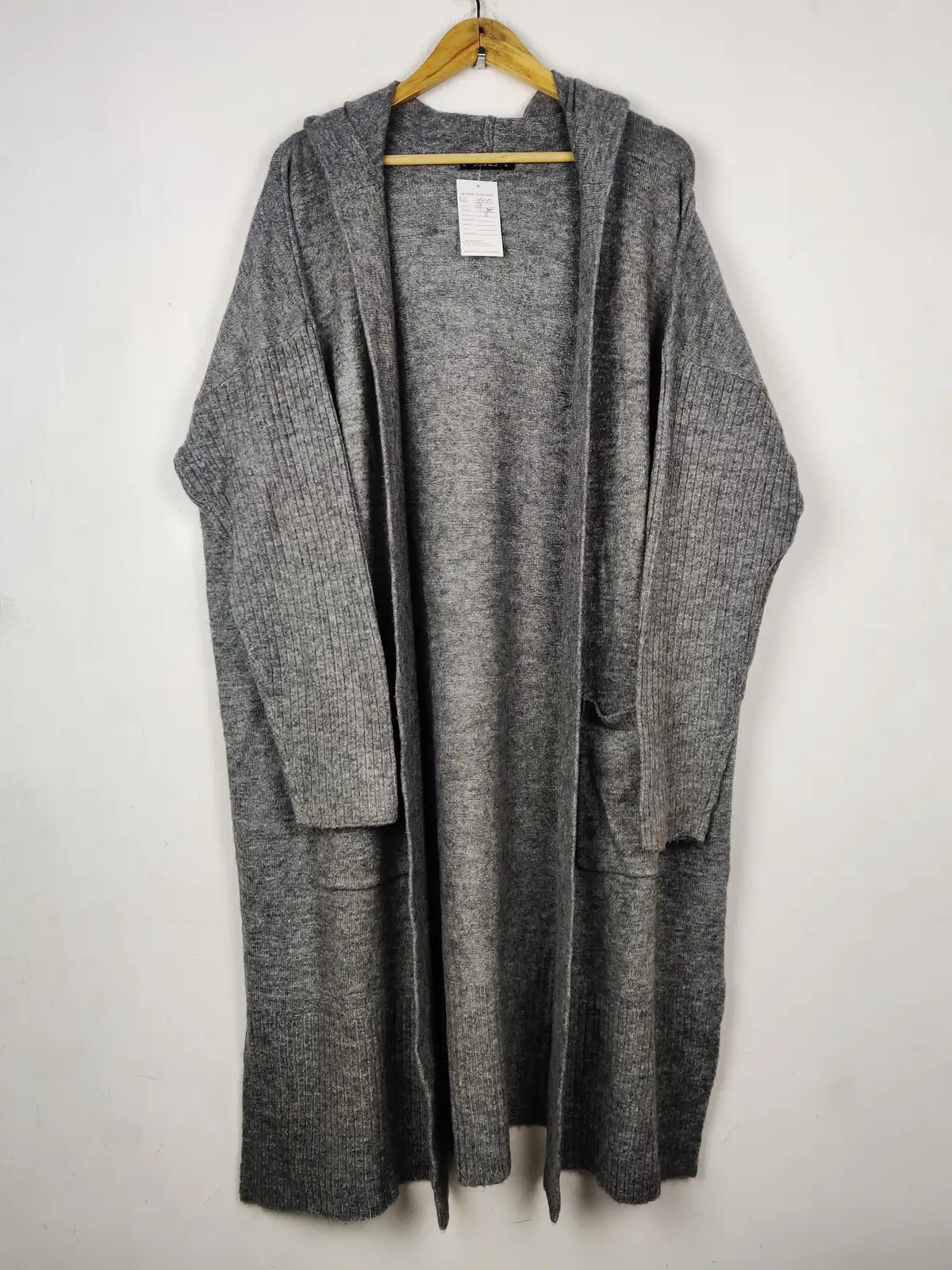 Buy online pre-used pre-loved 100% authentic & Original branded Dunnes Stores (LC-7999) available in Pakistan. Top international brands avilable.