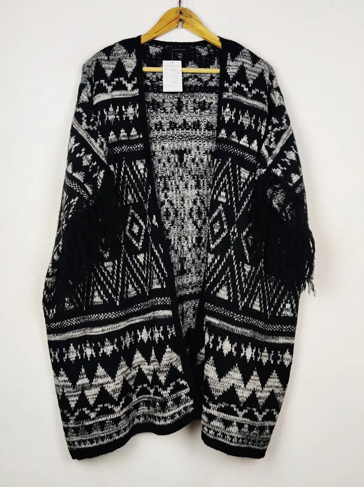 Buy online pre-used pre-loved 100% authentic & Original branded Atmosphere (LC-8030) available in Pakistan. Top international brands avilable.