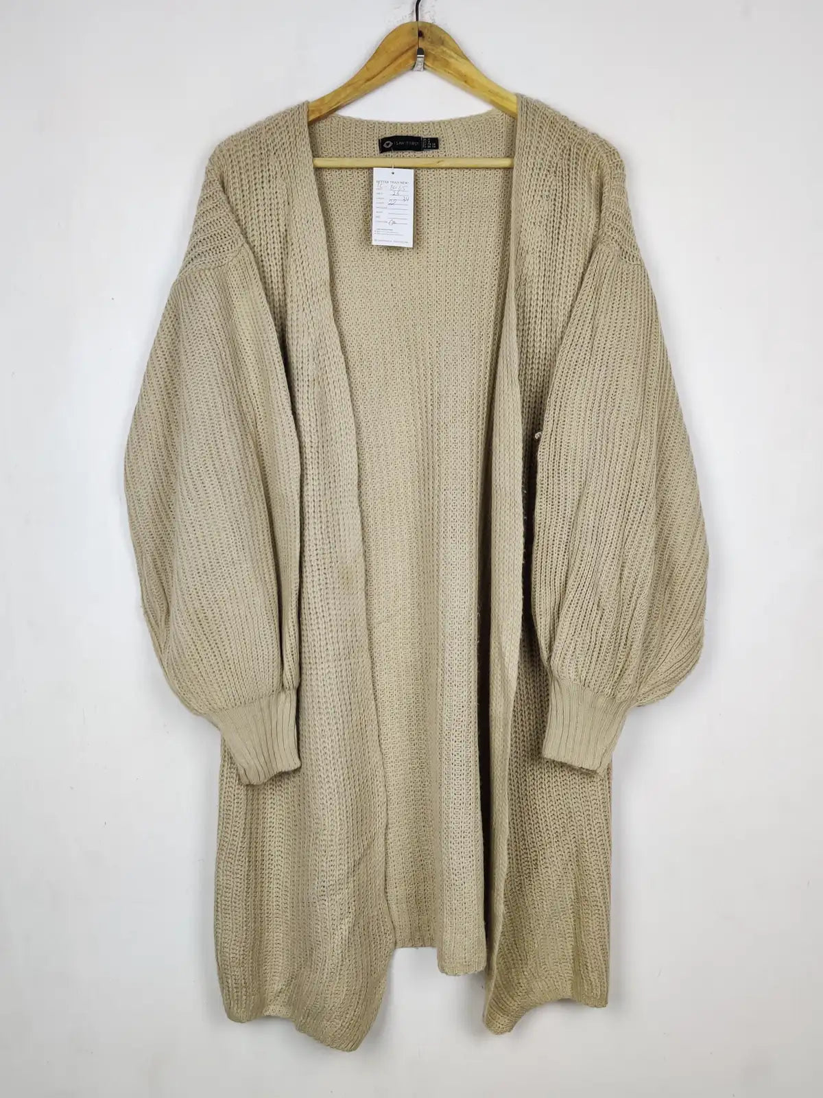 Buy online pre-used pre-loved 100% authentic & Original branded I Saw It First (LC-8065) available in Pakistan. Top international brands avilable.