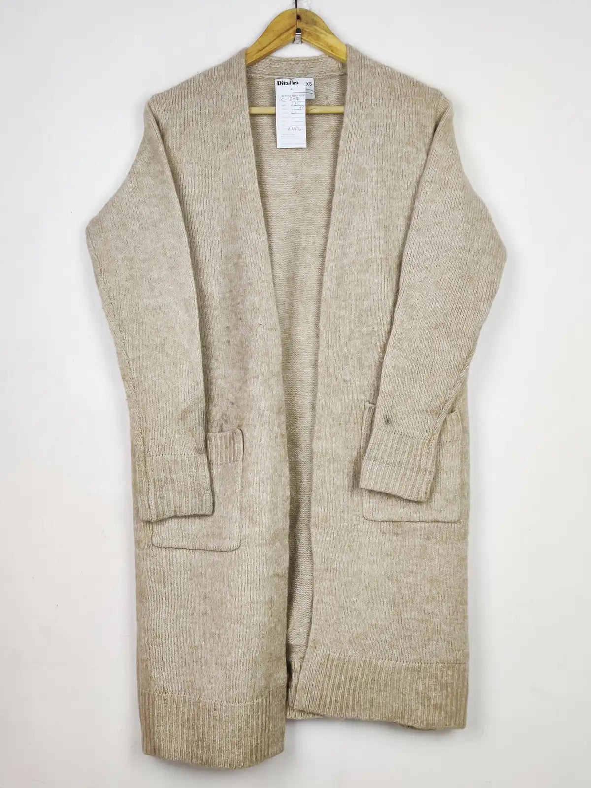 Buy online pre-used pre-loved 100% authentic & Original branded Rita (LC-8072) available in Pakistan. Top international brands avilable.