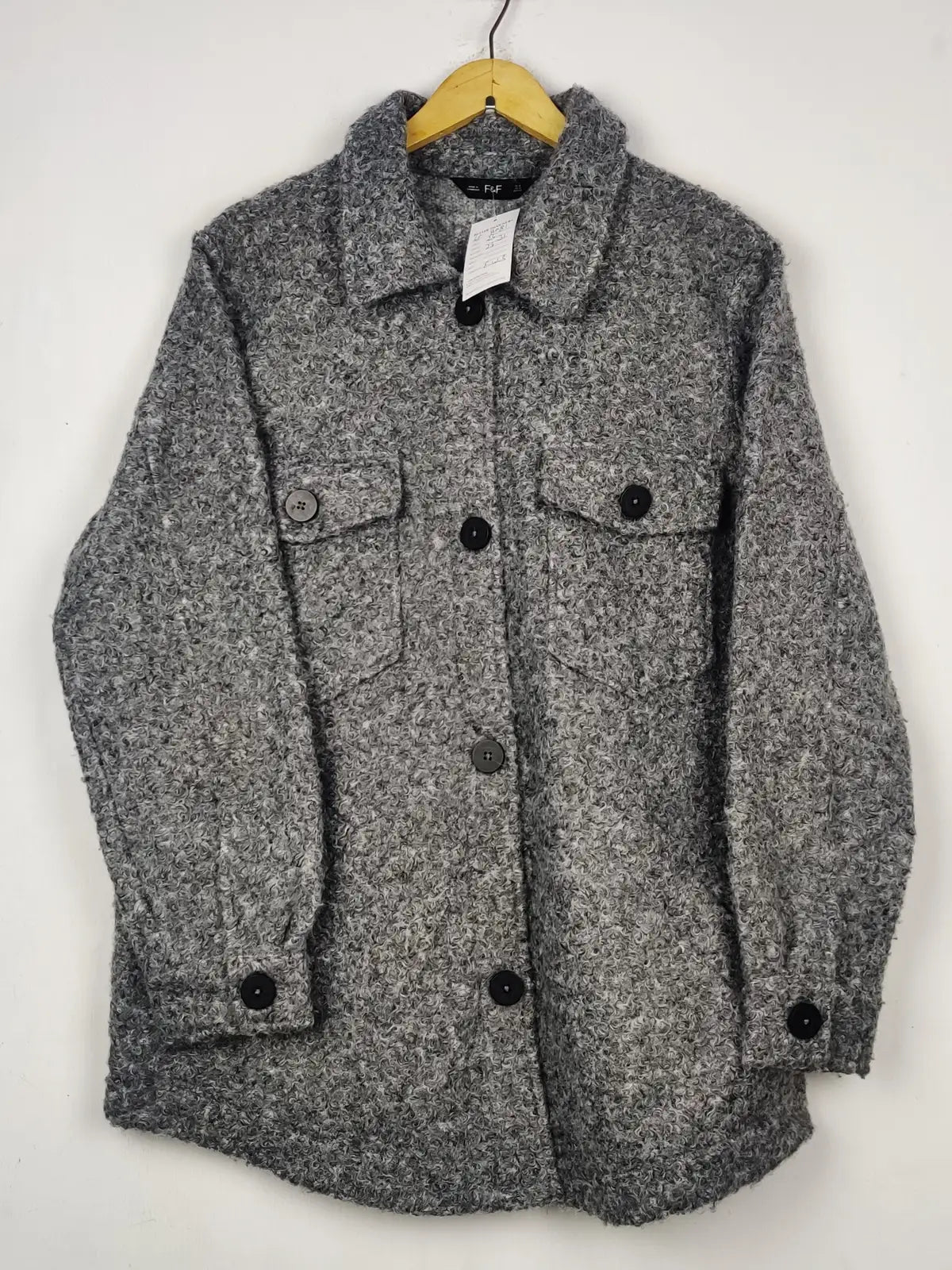 Buy online pre-used pre-loved 100% authentic & Original branded F&F (LC-8081) available in Pakistan. Top international brands avilable.