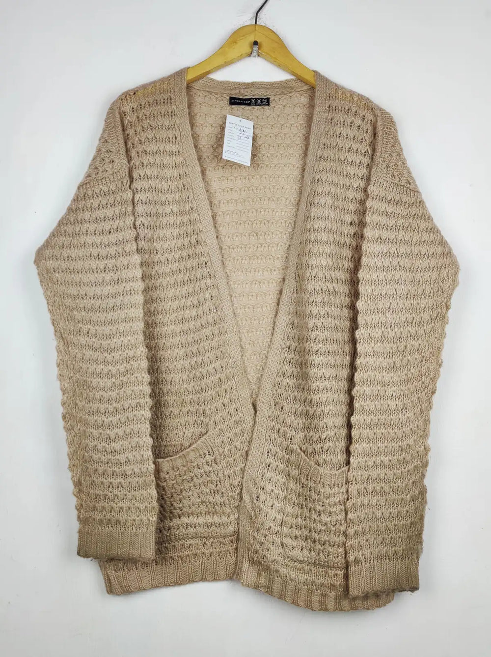 Buy online pre-used pre-loved 100% authentic & Original branded Atmosphere (LC-8110) available in Pakistan. Top international brands avilable.