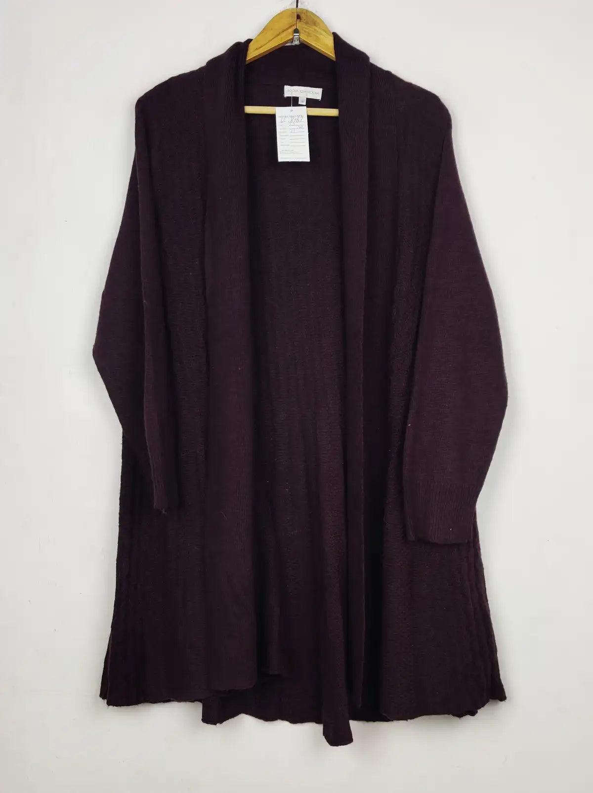 Buy online pre-used pre-loved 100% authentic & Original branded Rocha (LC-8167) available in Pakistan. Top international brands avilable.