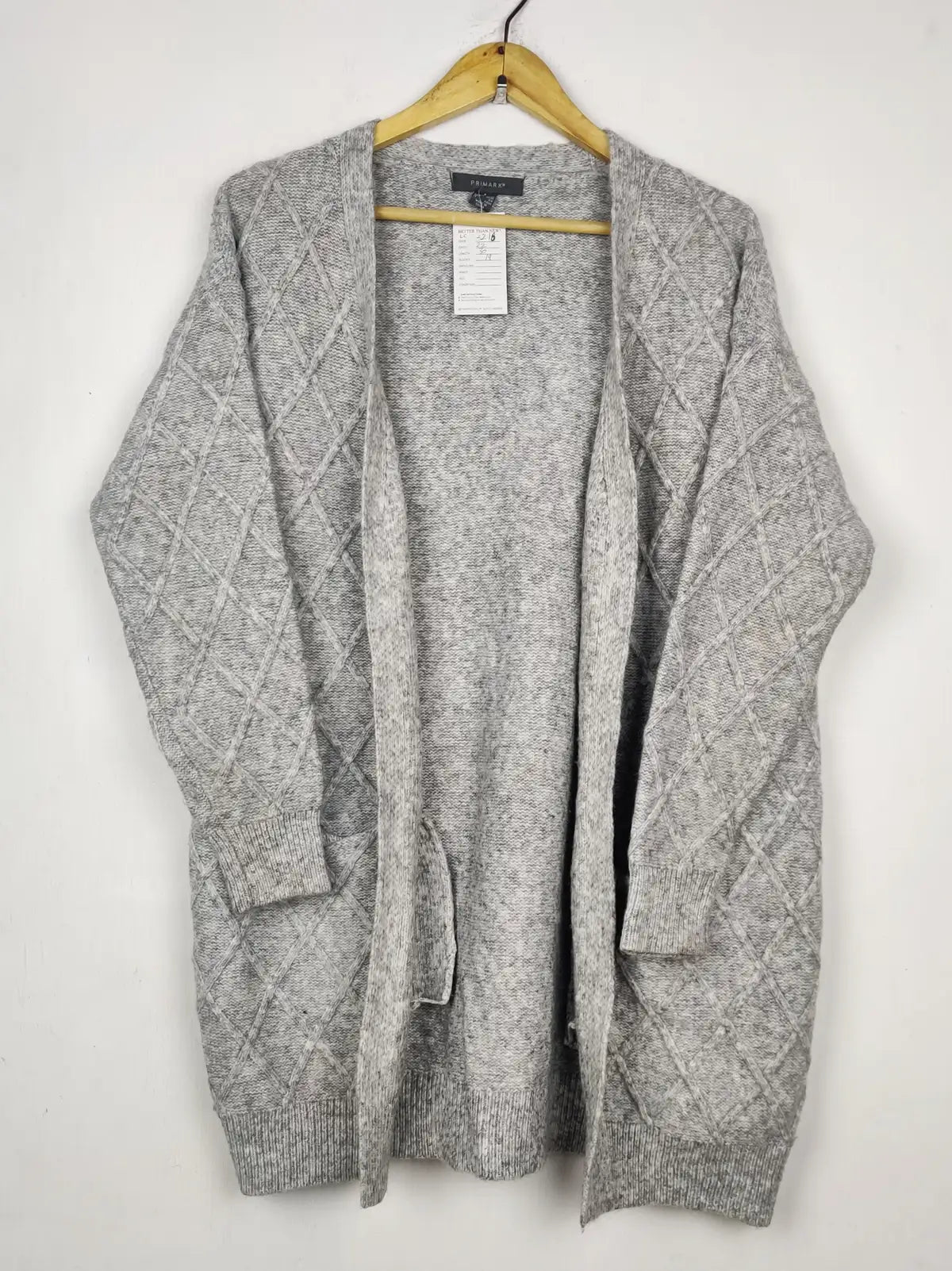 Buy online pre-used pre-loved 100% authentic & Original branded Primark (LC-8216) available in Pakistan. Top international brands avilable.