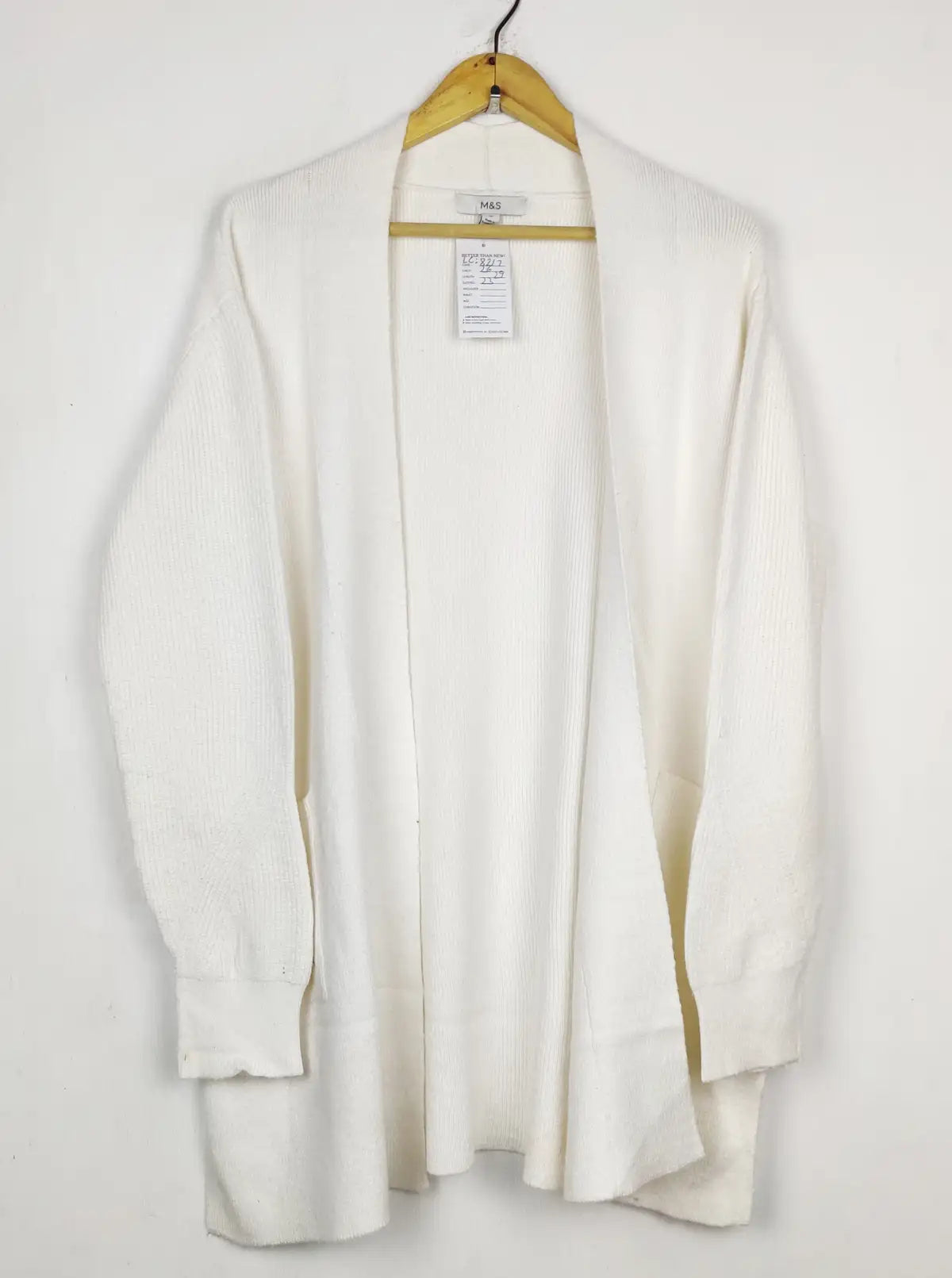 Buy online pre-used pre-loved 100% authentic & Original branded Marks & Spencer (LC-8217) available in Pakistan. Top international brands avilable.