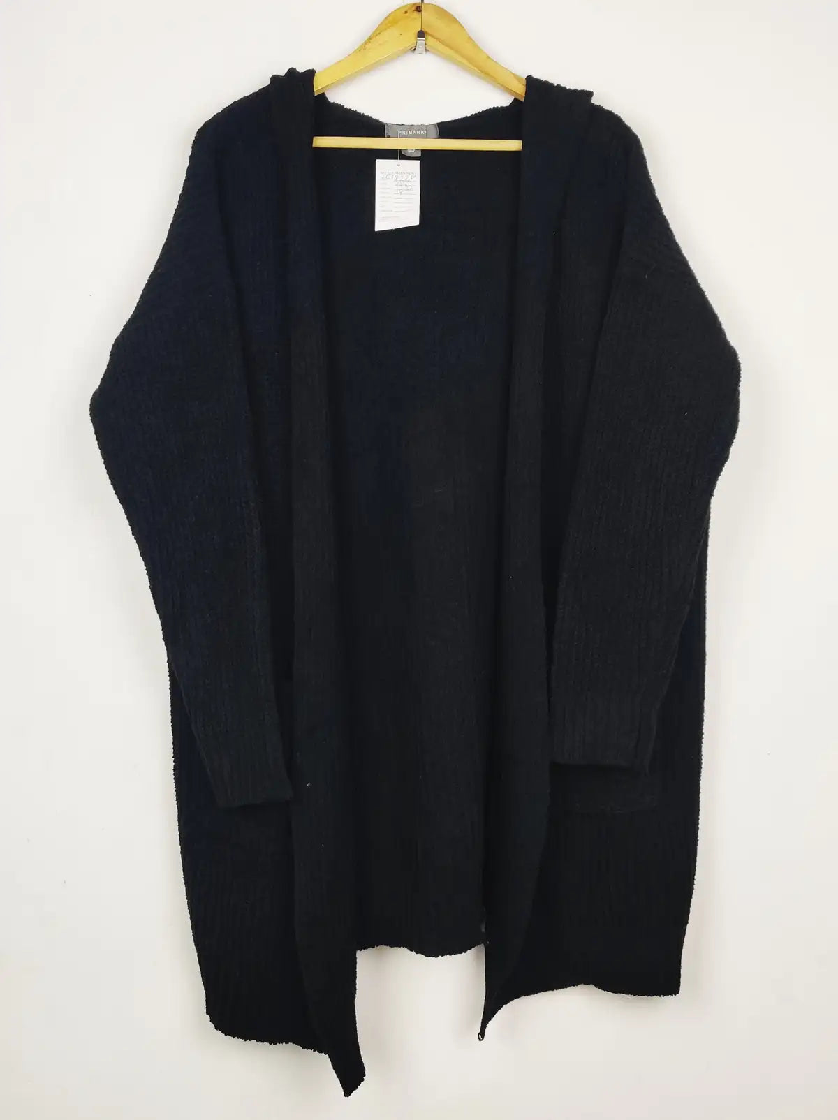 Buy online pre-used pre-loved 100% authentic & Original branded Primark (LC-8228) available in Pakistan. Top international brands avilable.