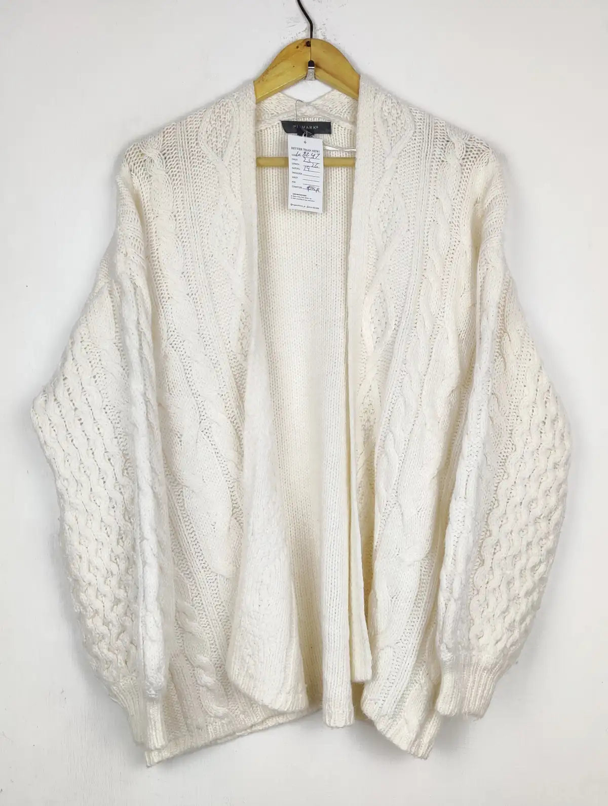 Buy online pre-used pre-loved 100% authentic & Original branded Primark (LC-8247) available in Pakistan. Top international brands avilable.
