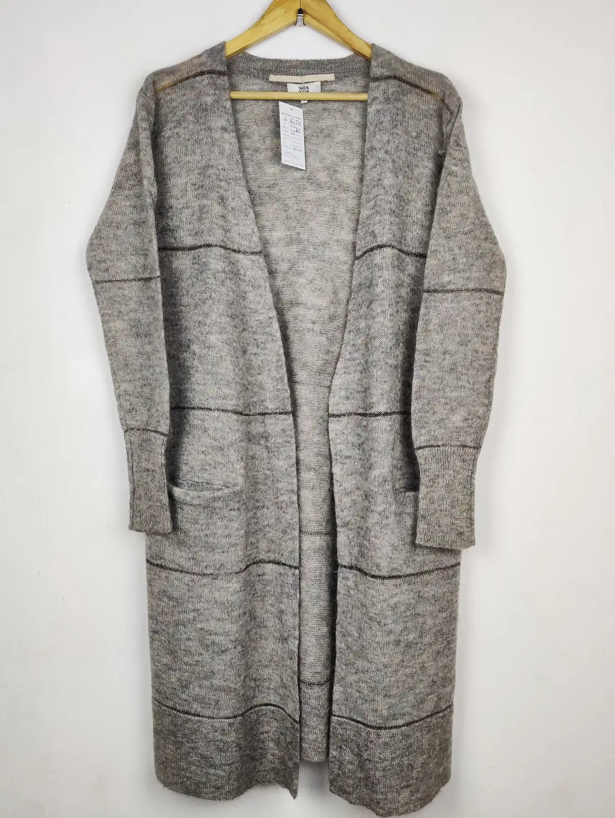 Buy online pre-used pre-loved 100% authentic & Original branded Noa (LC-8254) available in Pakistan. Top international brands avilable.