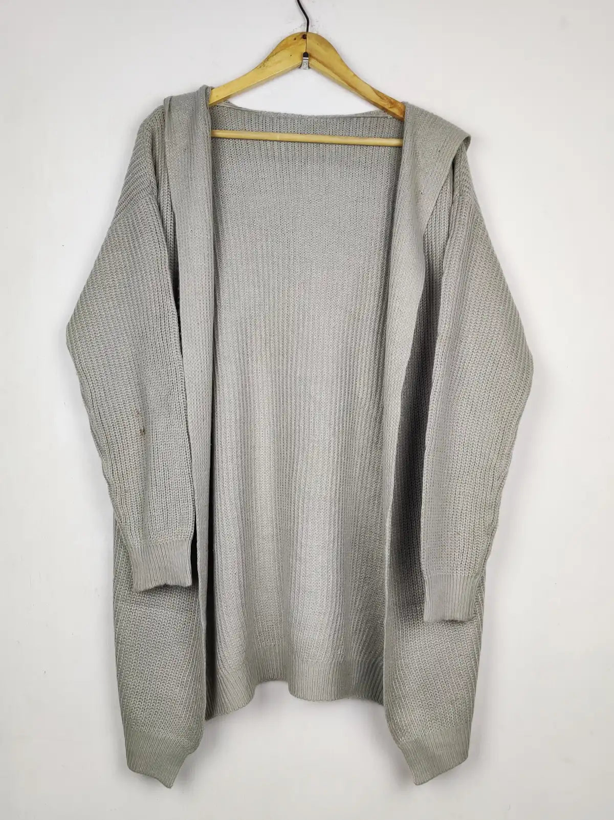 Buy online pre-used pre-loved 100% authentic & Original branded Shein (LC-8261) available in Pakistan. Top international brands avilable.