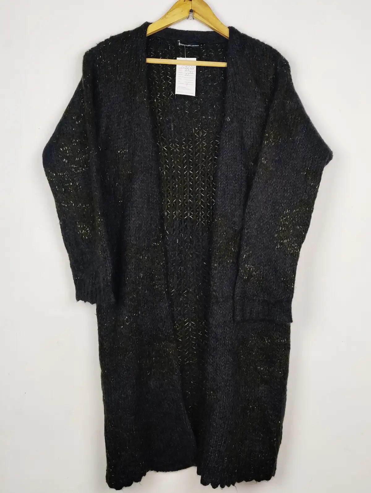 Buy online pre-used pre-loved 100% authentic & Original branded Summum (LC-8264) available in Pakistan. Top international brands avilable.