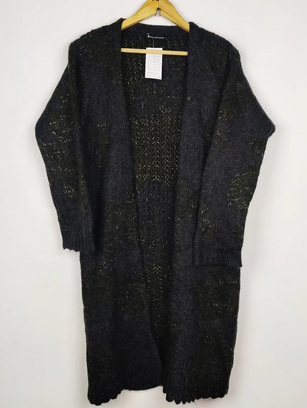Buy online pre-used pre-loved 100% authentic & Original branded Summum (LC-8264) available in Pakistan. Top international brands avilable.