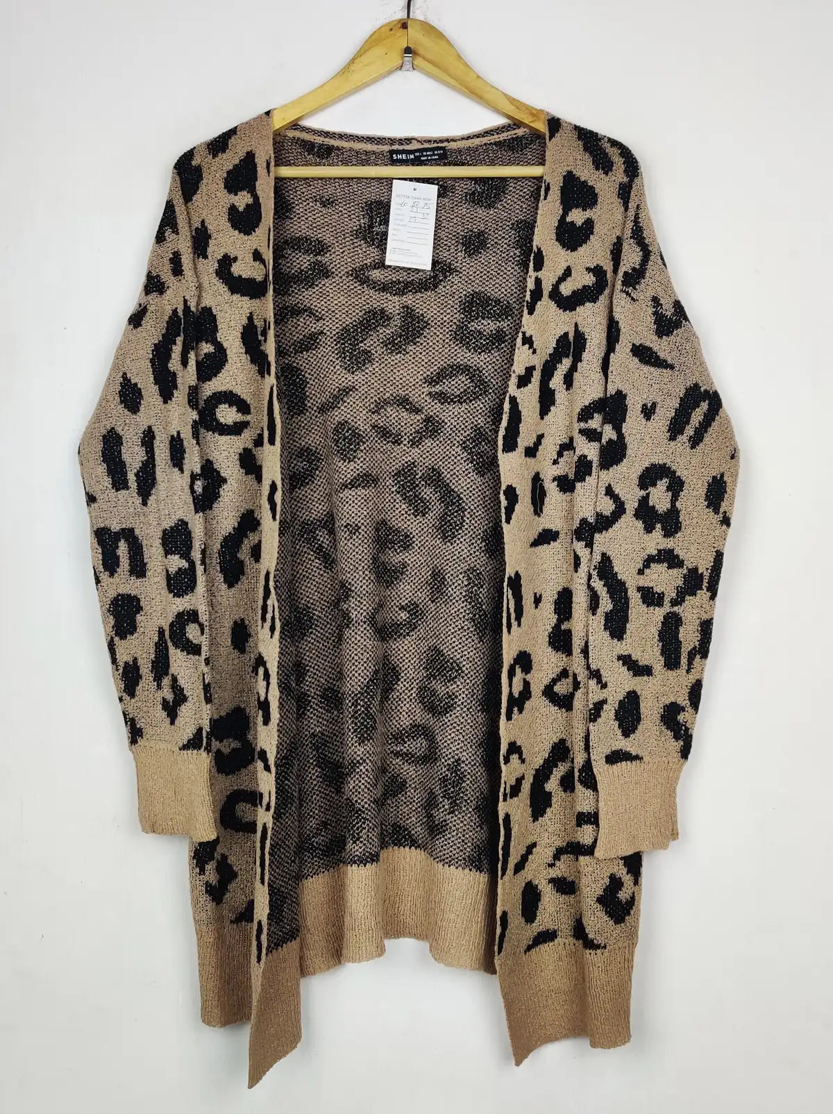 Buy online pre-used pre-loved 100% authentic & Original branded Shein (LC-8275) available in Pakistan. Top international brands avilable.
