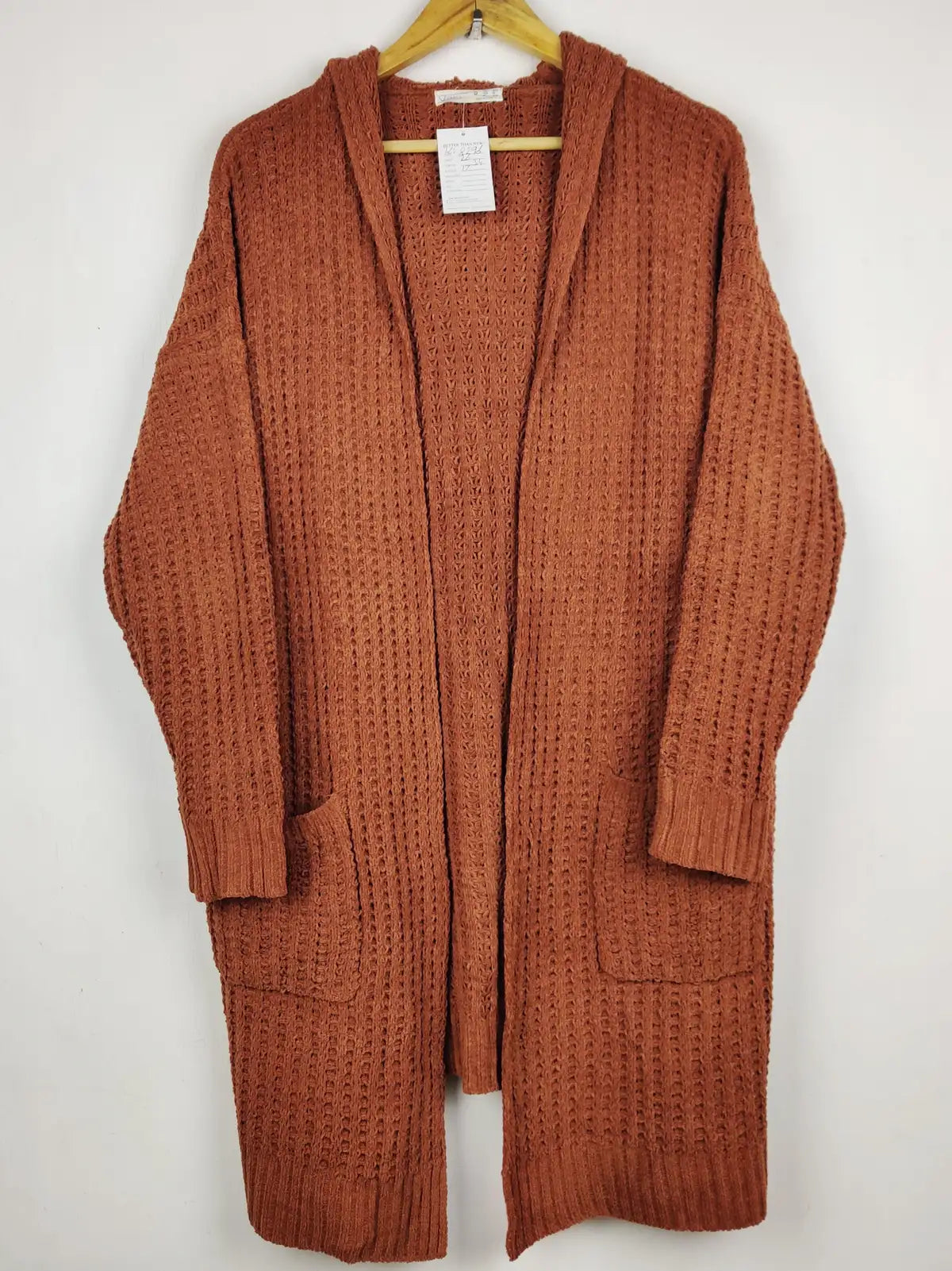 Buy online pre-used pre-loved 100% authentic & Original branded Primark (LC-8296) available in Pakistan. Top international brands avilable.