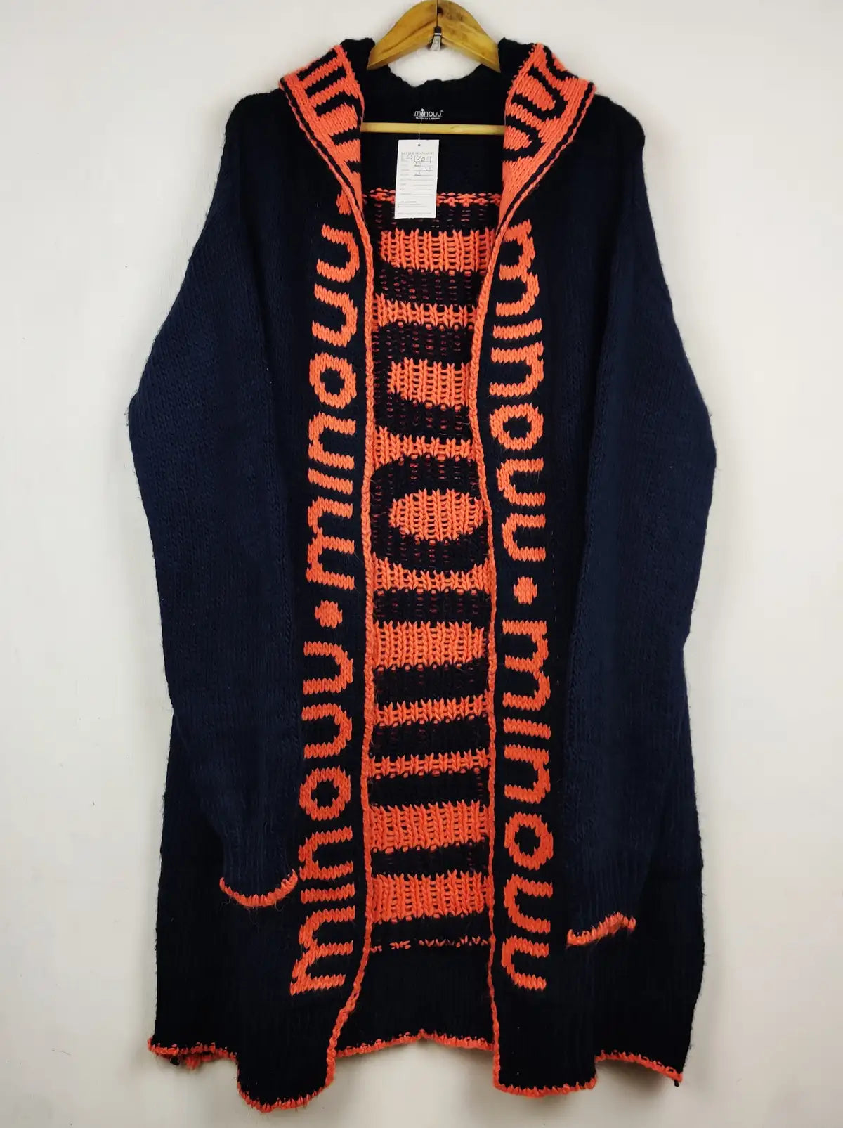 Buy online pre-used pre-loved 100% authentic & Original branded Minouss (LC-8309) available in Pakistan. Top international brands avilable.