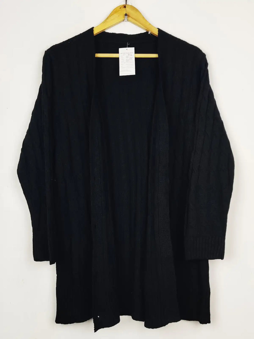 Buy online pre-used pre-loved 100% authentic & Original branded Unknown Brand (LC-8324) available in Pakistan. Top international brands avilable.