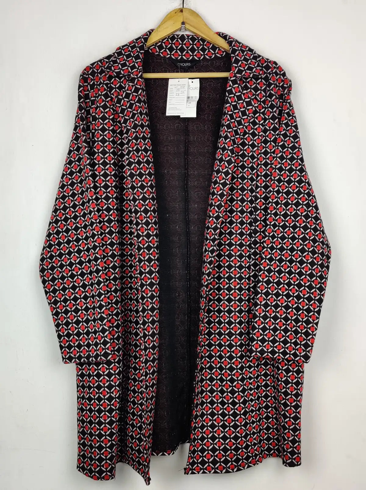 Buy online pre-used pre-loved 100% authentic & Original branded Yours (LC-8325) available in Pakistan. Top international brands avilable.