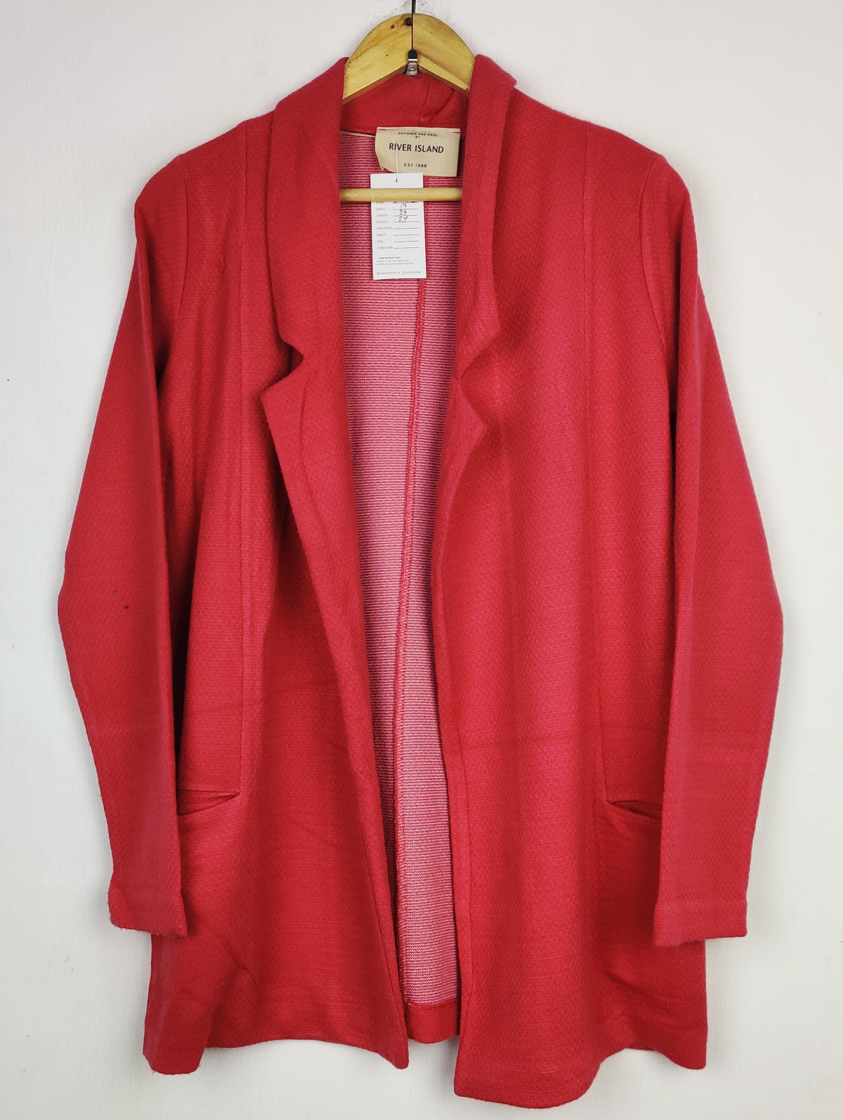 River Island (LC-8492)